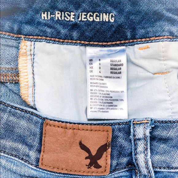 American Eagle Outfitters Hi-Rise Jeans - Picture 4 of 4